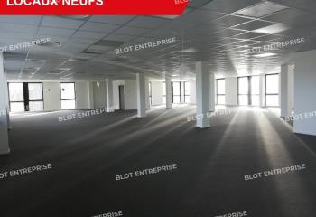 Location bureaux - Proximité ligne de bus  à Vern-sur-Seiche - 35770