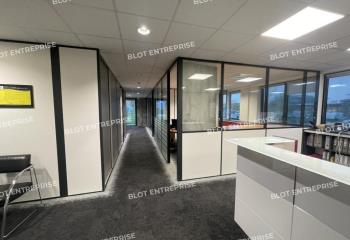 Location bureaux - Proche Rennes Est, accès 4 voies  à Vern-sur-Seiche - 35770