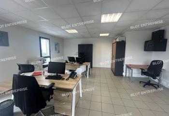 Location bureau - Proche ligne de bus et accès 4 voies  à Vertou - 44120