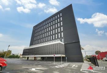 Bureaux à la location en immeuble neuf à  à Villenave-d'Ornon - 33140