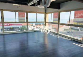 Location bureau (06270) - 420 m²