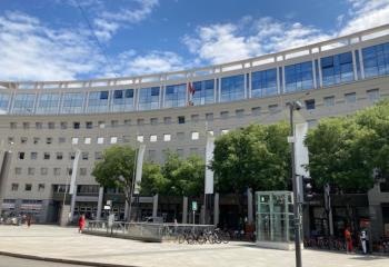 Location bureaux - Proche métro Charpennes  à Villeurbanne - 69100