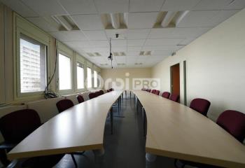 Location bureau (69100) - 221 m²  à Villeurbanne - 69100