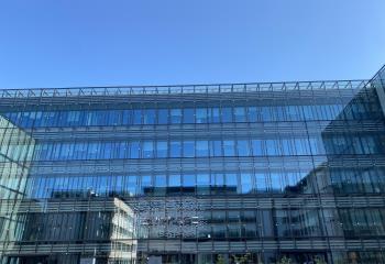 Location bureaux - Proche Gare Part-Dieu, tram et autoroutes  à Villeurbanne - 69100