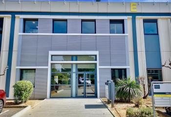 Location bureaux - Proximité aéroport Marseille Provence et autoroutes  à Vitrolles - 13127