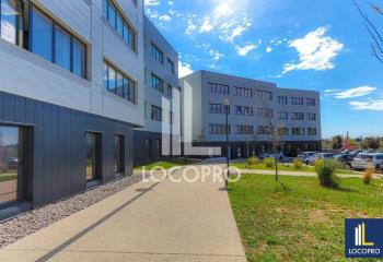Location bureaux neufs - Proche A7, D113, aéroport et gare TGV  à Vitrolles - 13127