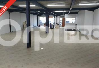 Location local commercial  Les Abymes (97139) - 200 m²