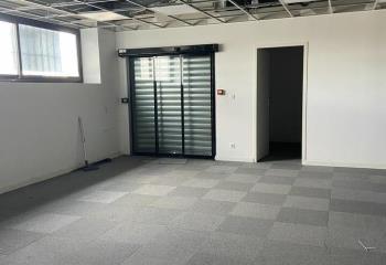 Location local commercial Beaupréau (49600) - 300 m²  à Beaupréau - 49600