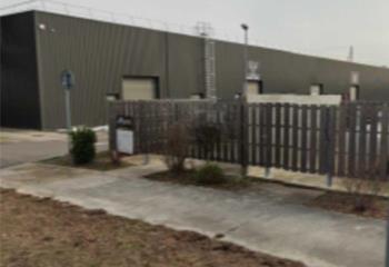 Location local commercial - Proche gare et autoroute  à Biganos - 33380