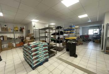 Location local commercial Biganos (33380) - 417 m²