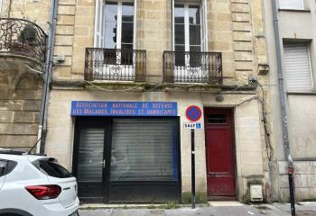 Local commercial à louer - Proche Musée d'Aquitaine  à Bordeaux - 33000