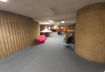 Location local commercial Bordeaux (33000) - 3721 m²  à Bordeaux - 33000