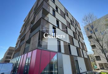 Location local commercial Bruges (33520) - 1119 m²  à Bruges - 33520