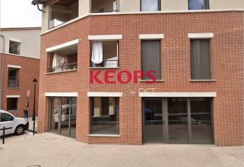 Local commercial neuf à louer en plein centre ville de  à Castanet-Tolosan - 31320