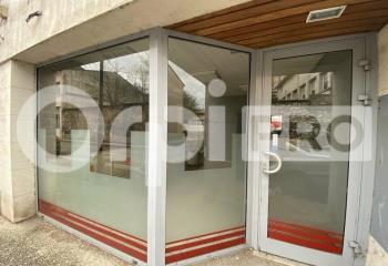 Location local commercial Caussade (82300) - 55 m²  à Caussade - 82300