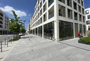 Location local commercial - Quartier LaVallée - Tram T10  à Châtenay-Malabry - 92290