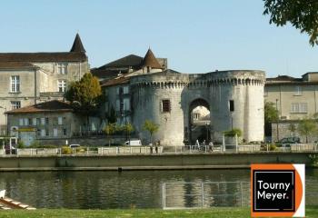 Location local commercial Cognac (16100) - 110 m²  à Cognac - 16100