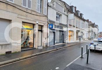 Location local commercial Compiègne (60200) - 140 m²  à Compiègne - 60200