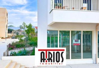 Location local commercial - Eco-quartier  à Hyères - 83400