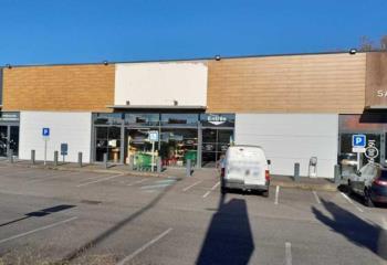 Location local commercial Lons (64140) - 355 m²  à Lons - 64140