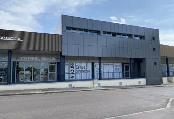 Local commercial à louer - Proximité centre-ville  à Luxeuil-les-Bains - 70300