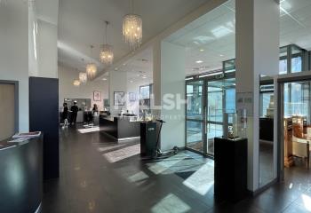 Location local commercial Lyon 7 (69007) - 914 m²  à Lyon 7 - 69007