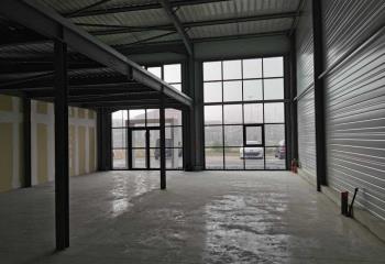 Location local commercial Mées (40990) - 713 m²  à Mées - 40990