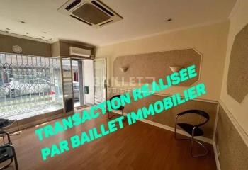Location local commercial NICE (06100) - 23 m²  à Nice - 06000