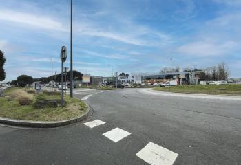 Location local commercial - Route de Vannes  à Orvault - 44700