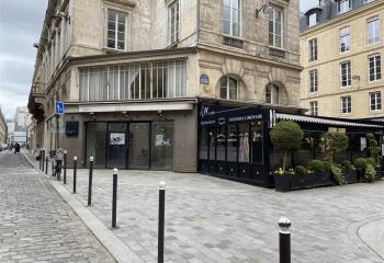 Location local commercial Paris 1 (75001) - 220 m²  à Paris 1 - 75001