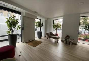 Location local commercial Paris 16 (75016) - 460 m²  à Paris 16 - 75016