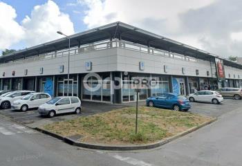 Location local commercial Pau (64000) - 144 m²  à Pau - 64000