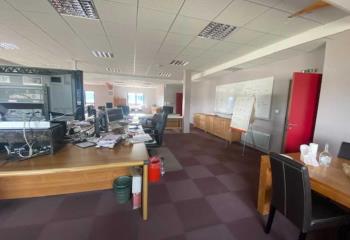 Location local commercial Plougastel-Daoulas (29470) - 760 m²