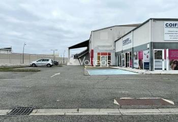 Local commercial à louer - Proche Carrefour  à Portet-sur-Garonne - 31120