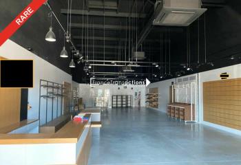 Location local commercial Revel (31250) - 300 m²  à Revel - 31250