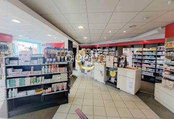 Location local commercial Riom (63200) - 115 m²  à Riom - 63200