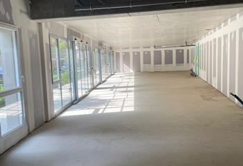 Local commercial à louer - Quartier Quai 22  à Saint-André-lez-Lille - 59350