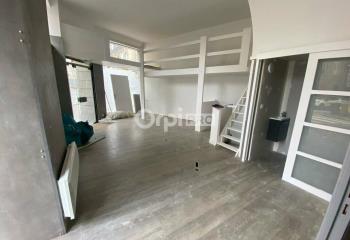 Location local commercial Saint-Brieuc (22000) - 84 m²  à Saint-Brieuc - 22000