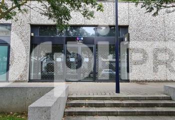 Location local commercial Saint-Brieuc (22000) - 104 m²  à Saint-Brieuc - 22000