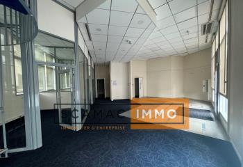 Local commercial à louer - Proximité A1 et RER B  à Saint-Denis - 93200