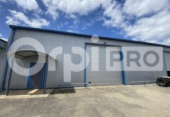 Location local commercial Saint-Étienne-de-Tulmont (82410) - 180 m²  à Saint-Étienne-de-Tulmont - 82410