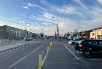 Location local commercial Saint-Herblain (44800) - 1200 m²  à Saint-Herblain - 44800