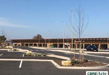 Location local commercial - Retail Park  à Saint-Nicolas-de-Port - 54210