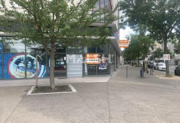 Location local commercial Saint-Priest (69800) - 321 m²