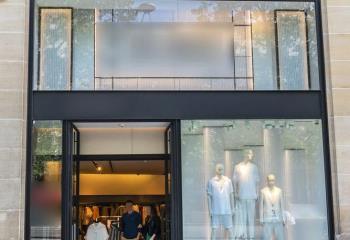 Location local commercial Six-Fours-les-Plages (83140) - 100 m²  à Six-Fours-les-Plages - 83140