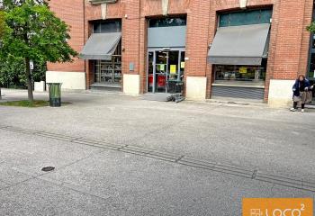 Location local commercial Toulouse (31300) - 330 m²  à Toulouse - 31000