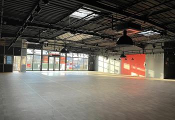 Local commercial à louer Nord - Transports en commun  à Tours - 37000