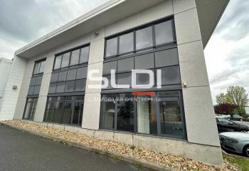 Local commercial à louer - Proche péage  à Villefranche-sur-Saône - 69400