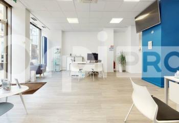 Location local commercial Villefranche-sur-Saône (69400) - 101 m²  à Villefranche-sur-Saône - 69400
