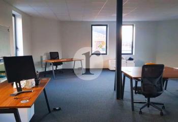 Location local commercial Villeneuve-d'Ascq (59650) - 303 m²
